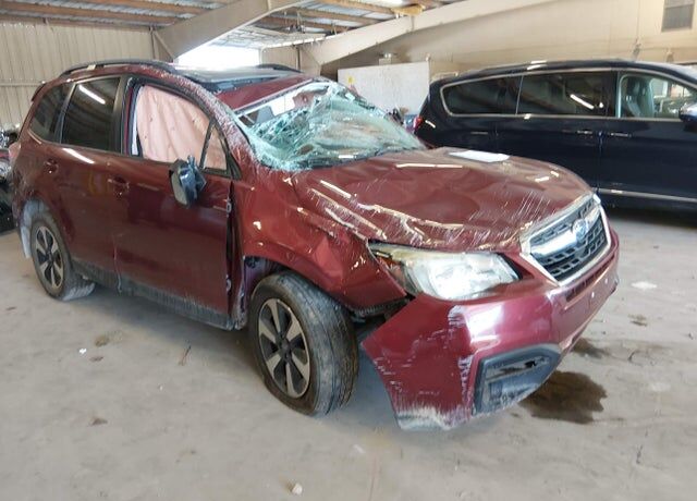 2017 SUBARU Forester