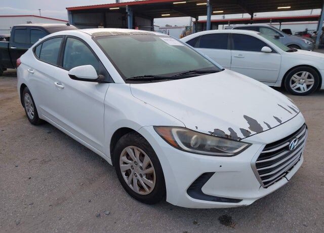 2017 HYUNDAI Elantra