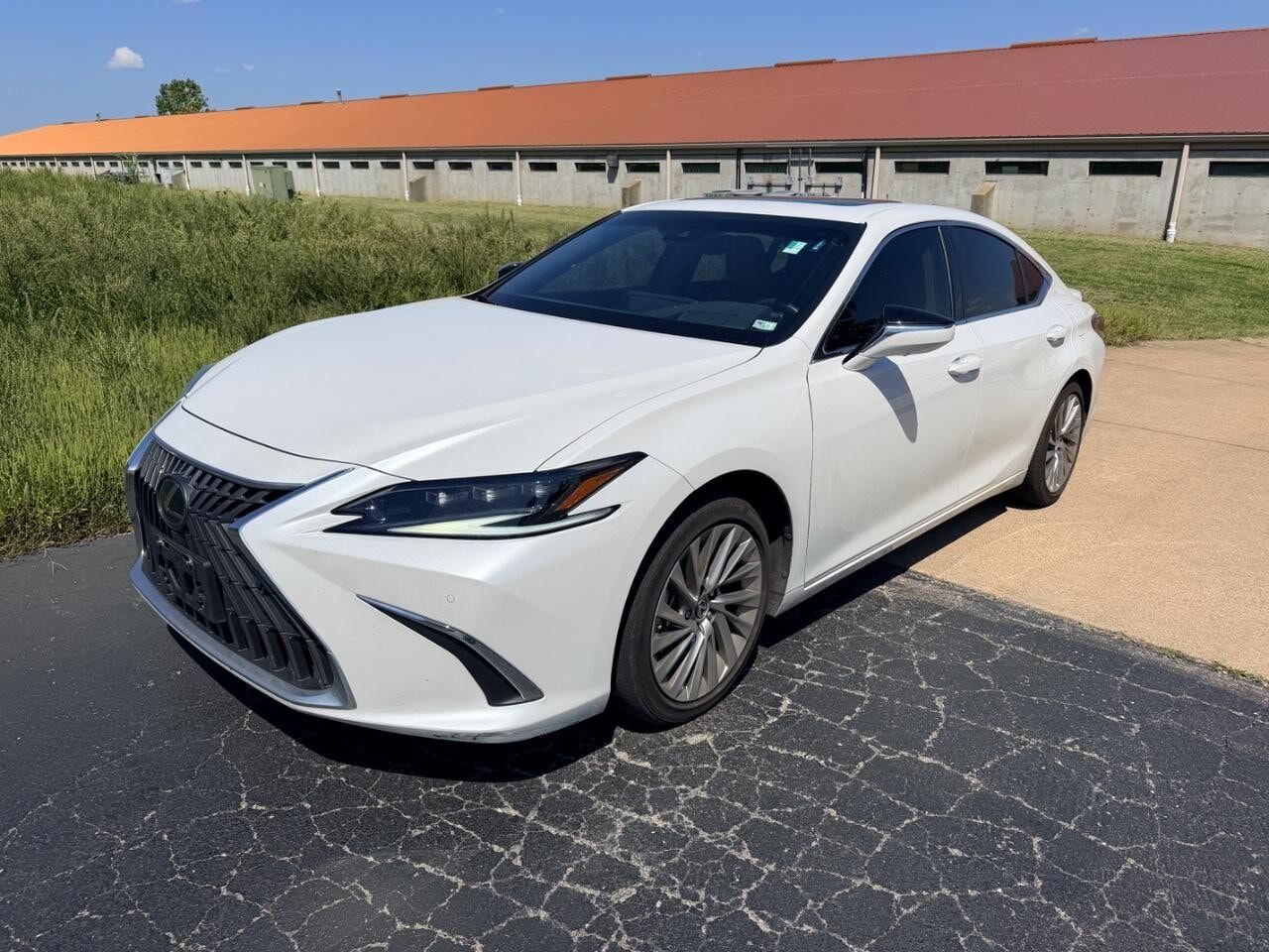 2023 Lexus ES