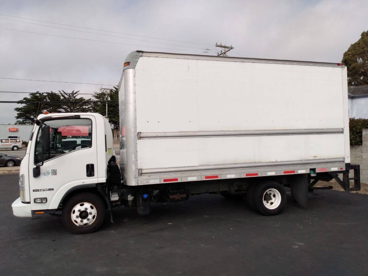 2012 ISUZU NPR/NPR-HD