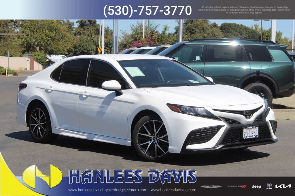 2021 TOYOTA Camry