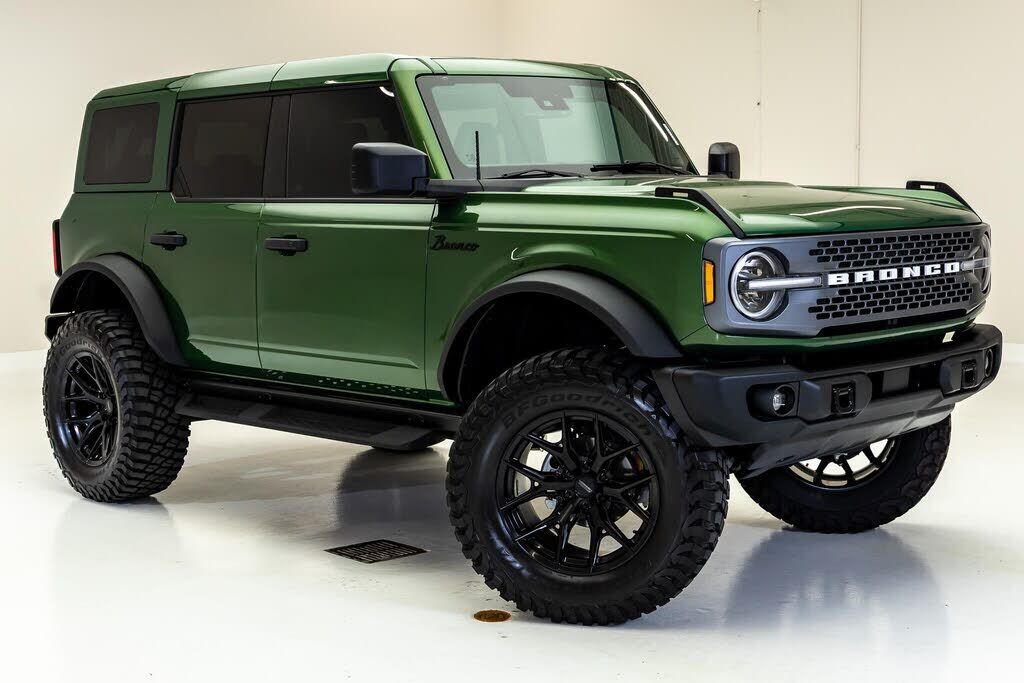 2025 FORD Bronco