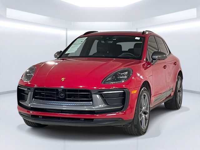 2023 PORSCHE Macan