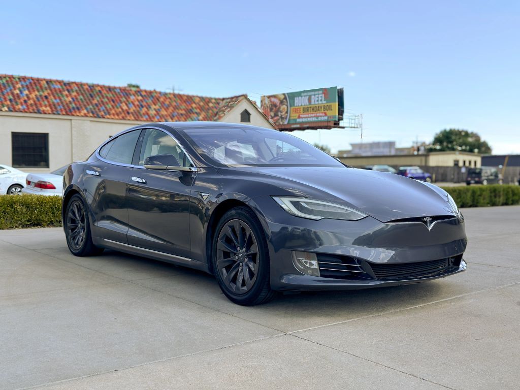 2018 TESLA Model S