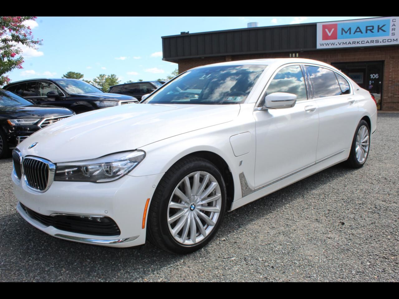 2018 BMW 740e