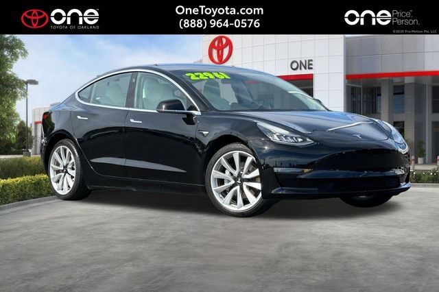 2019 TESLA Model 3