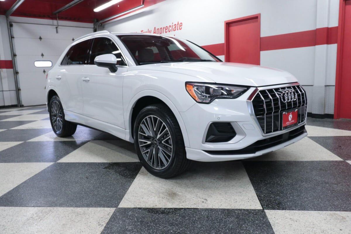 2022 Audi Q3