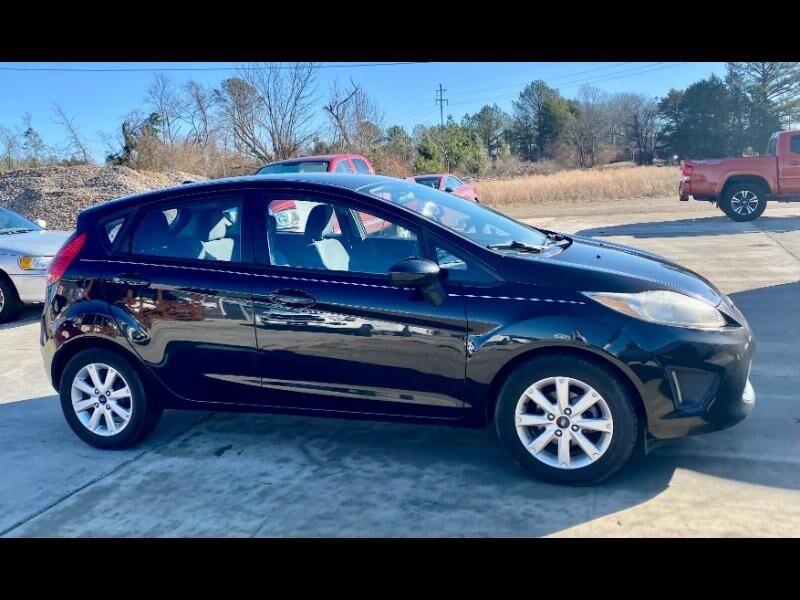 2011 FORD Fiesta