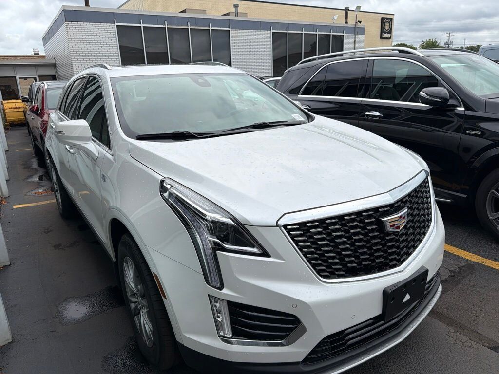 2022 CADILLAC XT5