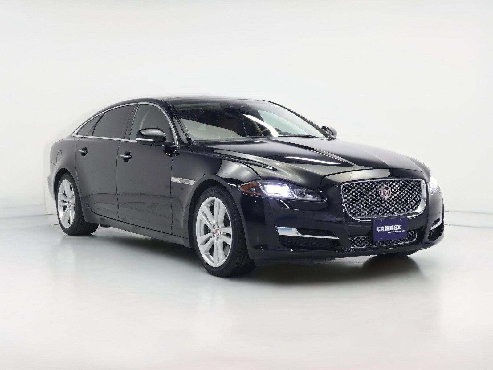 2019 JAGUAR XJ