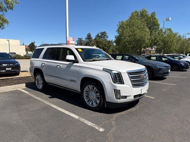 2019 CADILLAC Escalade