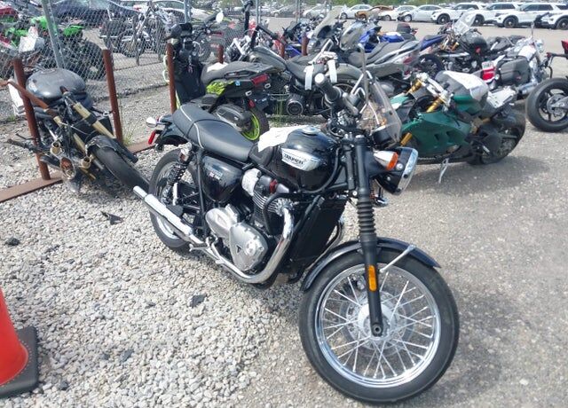 2017 TRIUMPH Bonneville