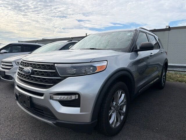 2021 FORD Explorer