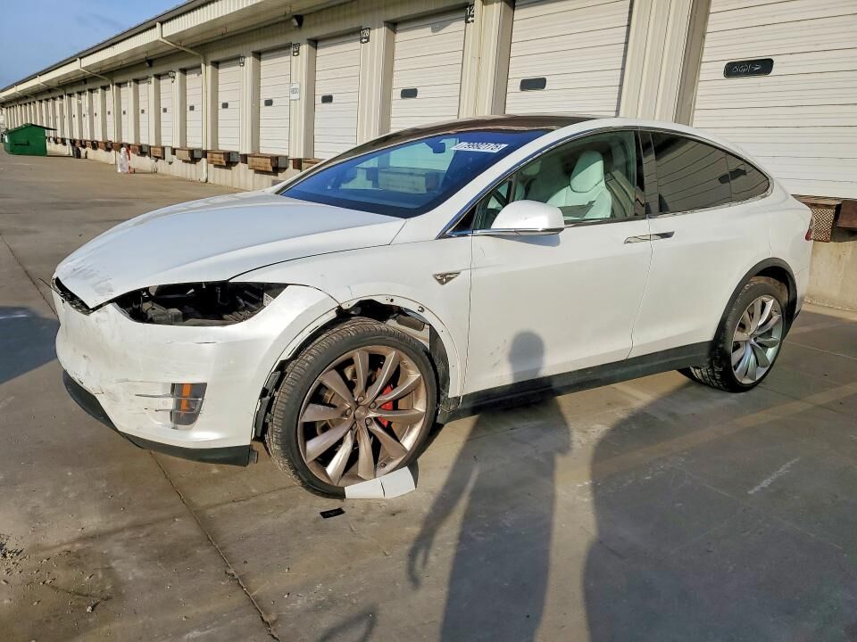 2016 TESLA Model X