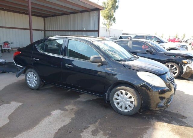 2014 NISSAN Versa
