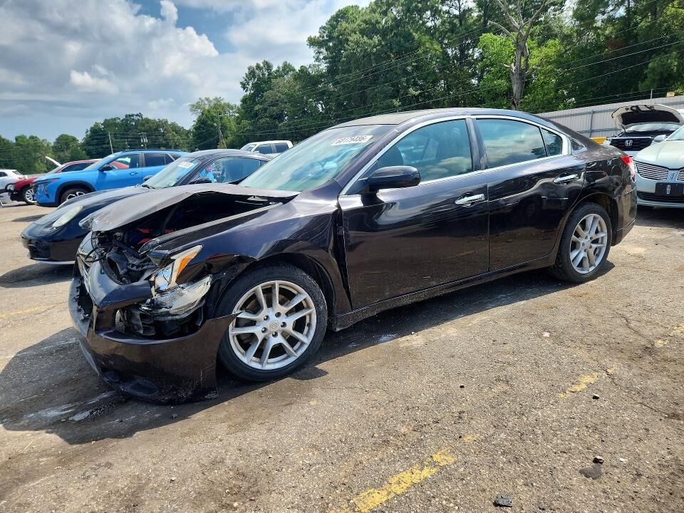2010 NISSAN Maxima