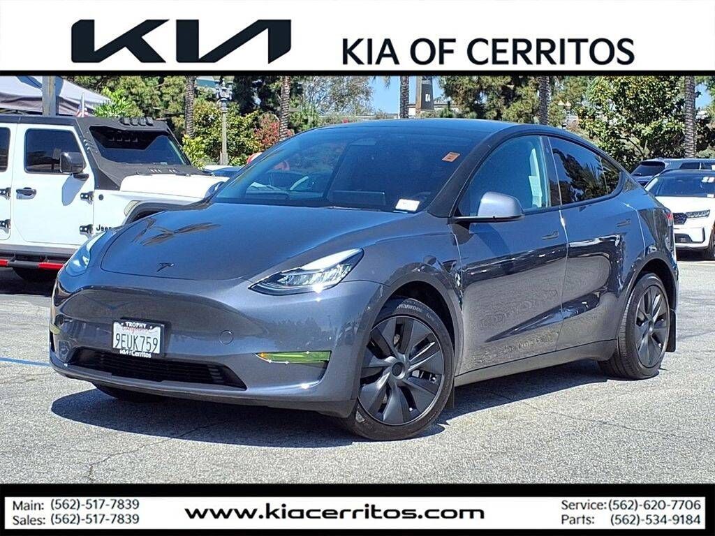 2023 TESLA Model Y