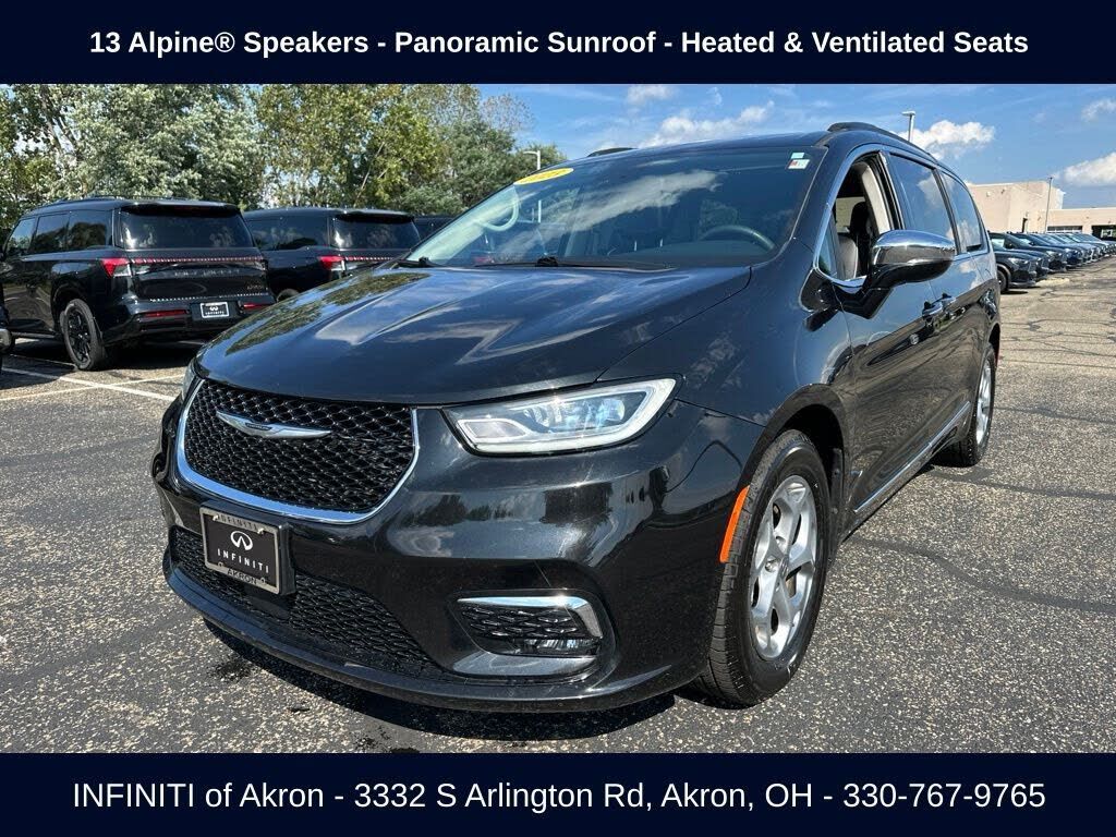 2023 CHRYSLER Pacifica