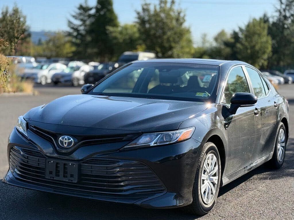 2018 TOYOTA Camry