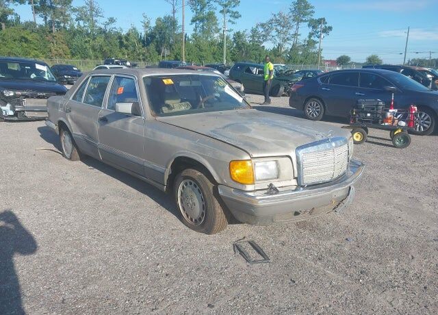 1987 MERCEDES-BENZ 300