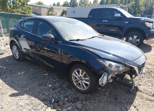 2016 MAZDA Mazda3