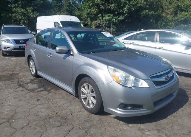 2010 SUBARU Legacy