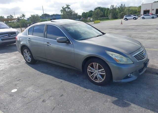 2012 INFINITI G37
