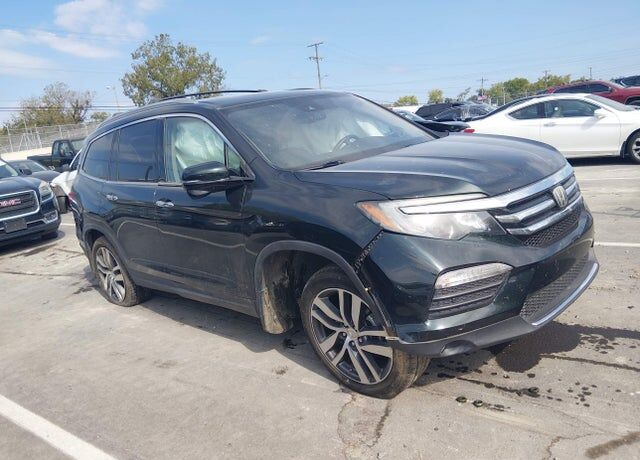 2017 HONDA Pilot