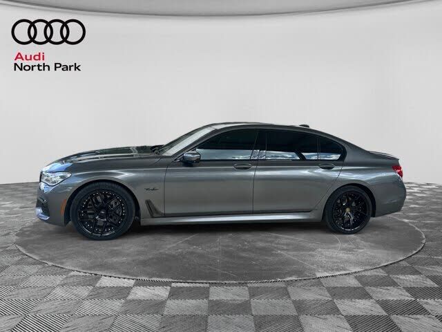 2016 BMW 750i