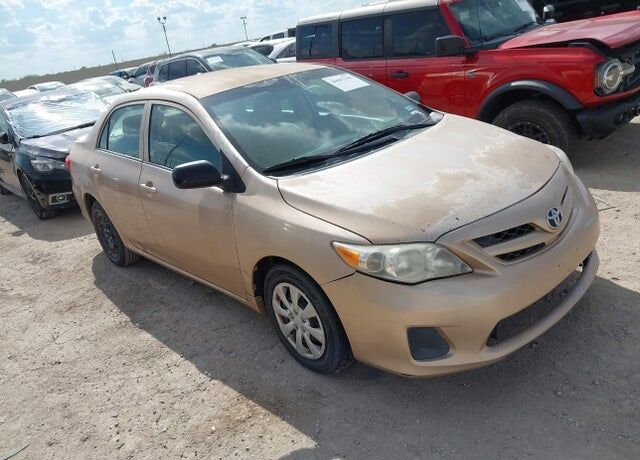 2011 TOYOTA Corolla