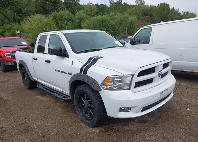 2012 DODGE Ram