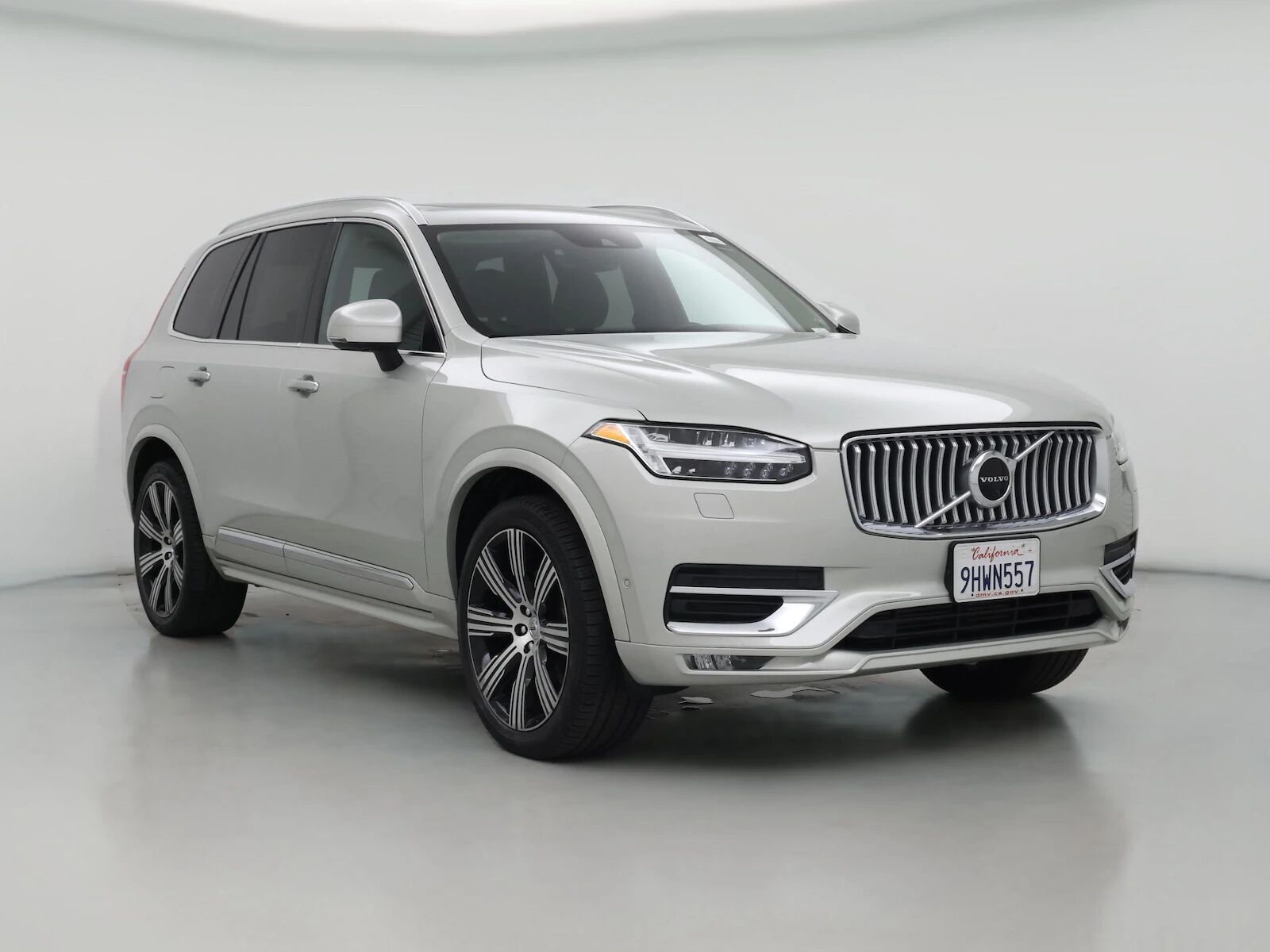 2022 VOLVO XC90