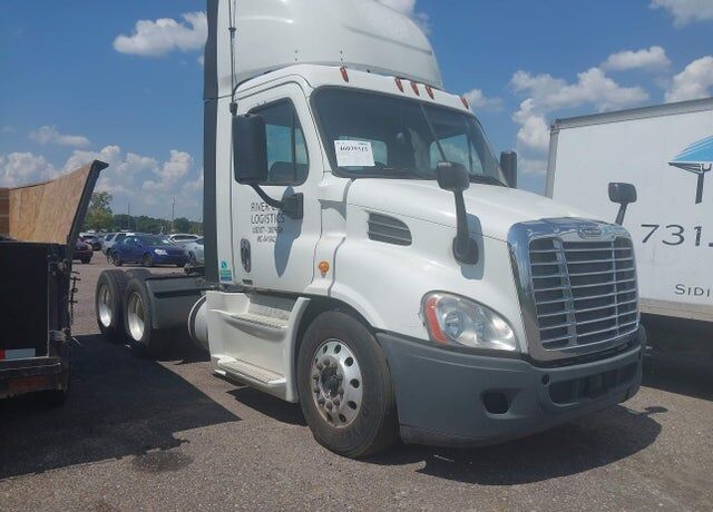 2014 FREIGHTLINER Cascadia