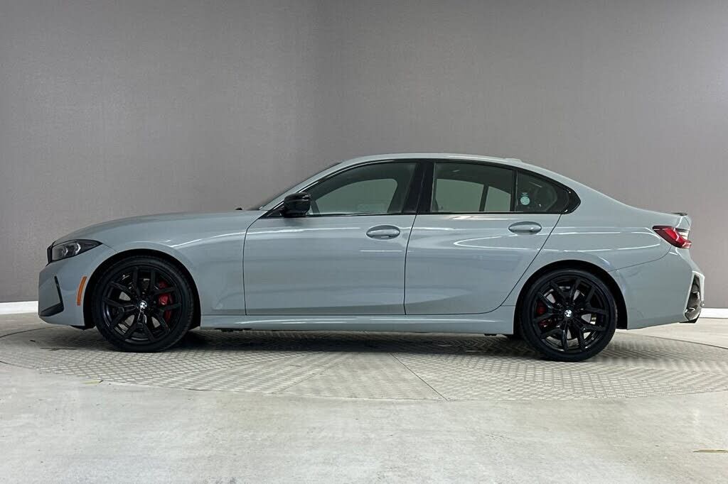 2026 BMW 330i
