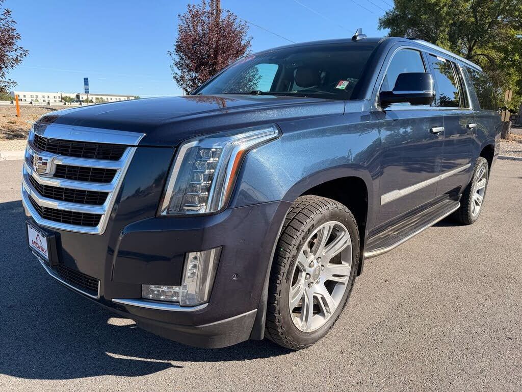 2019 CADILLAC Escalade ESV