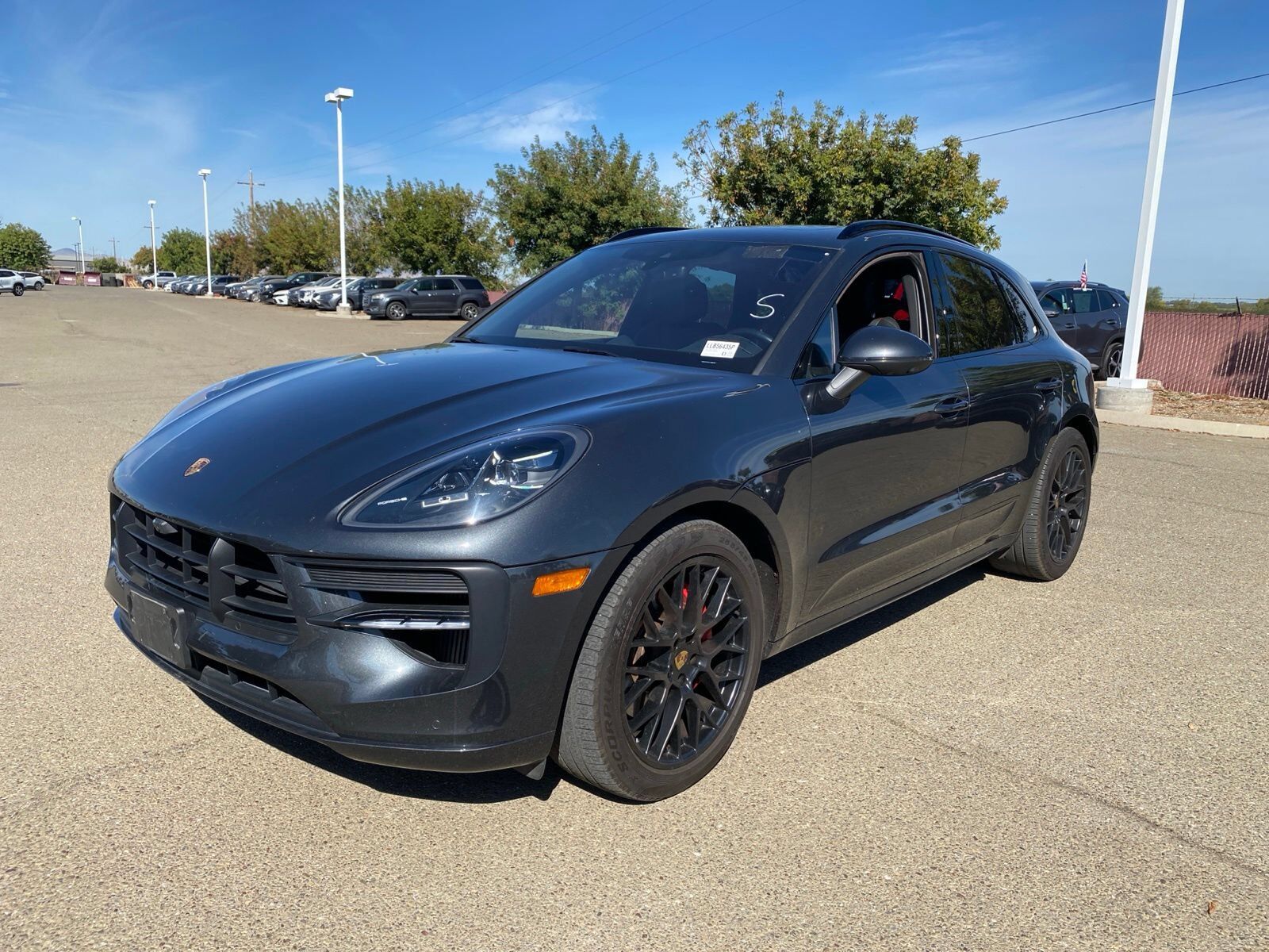 2020 PORSCHE Macan