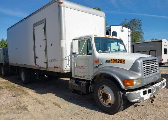 1999 INTERNATIONAL 4700
