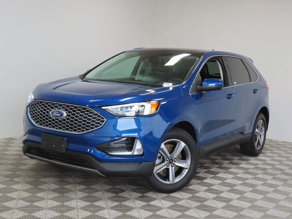 2023 FORD Edge