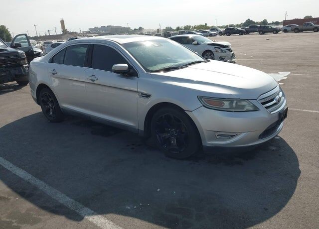 2011 FORD Taurus