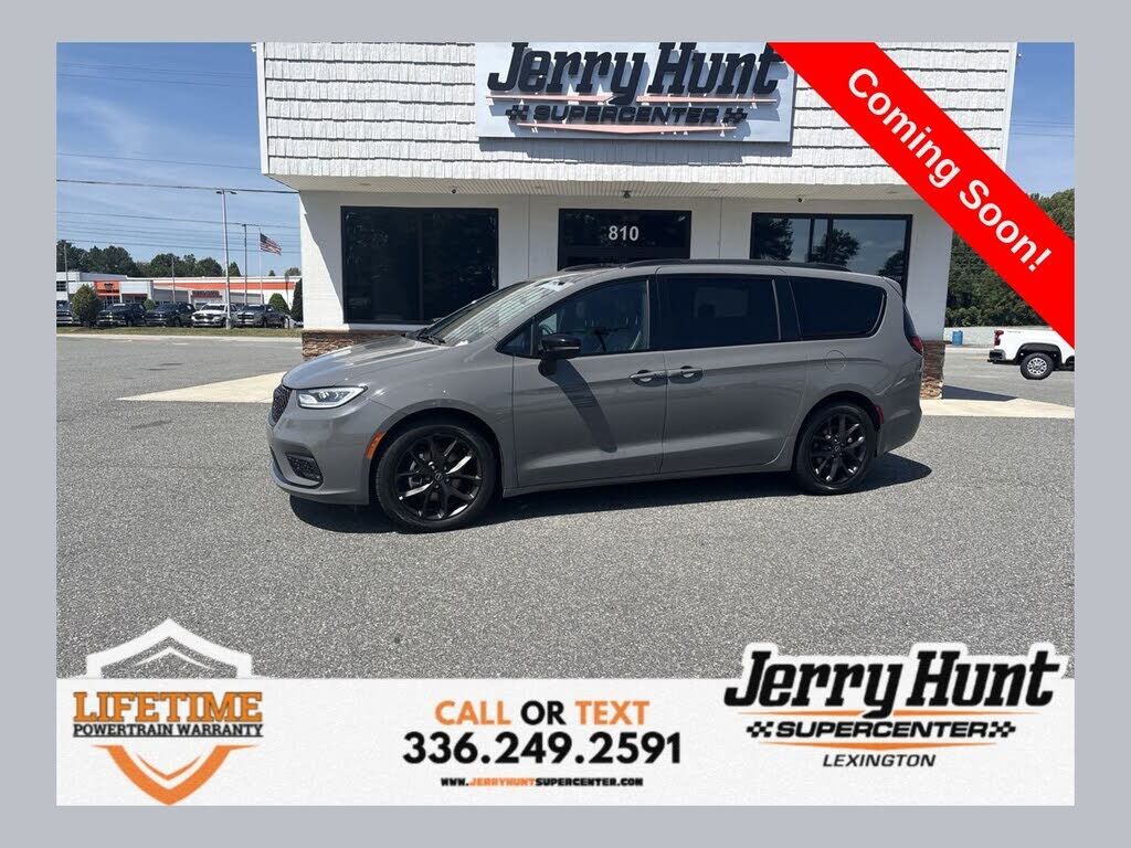2025 CHRYSLER Pacifica