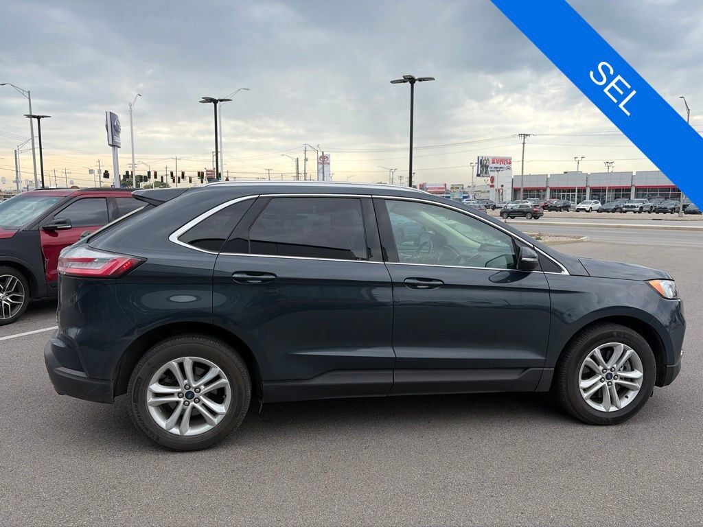 2019 FORD Edge