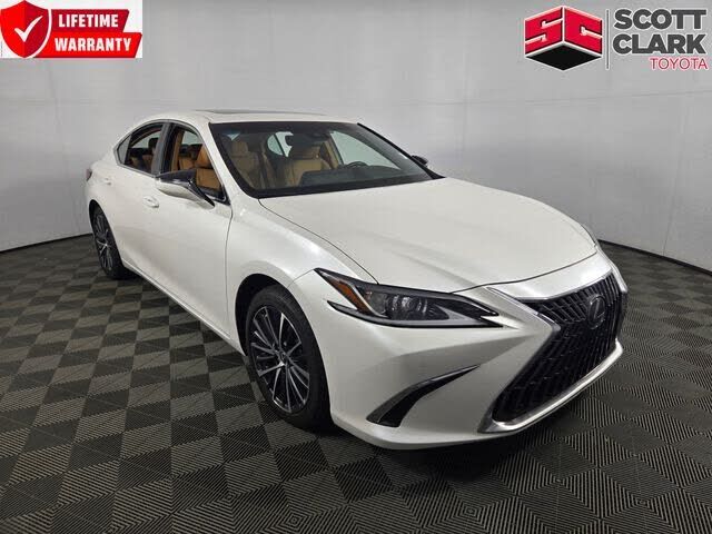 2025 LEXUS ES