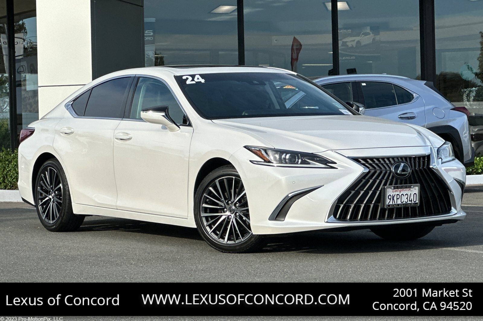 2024 LEXUS ES