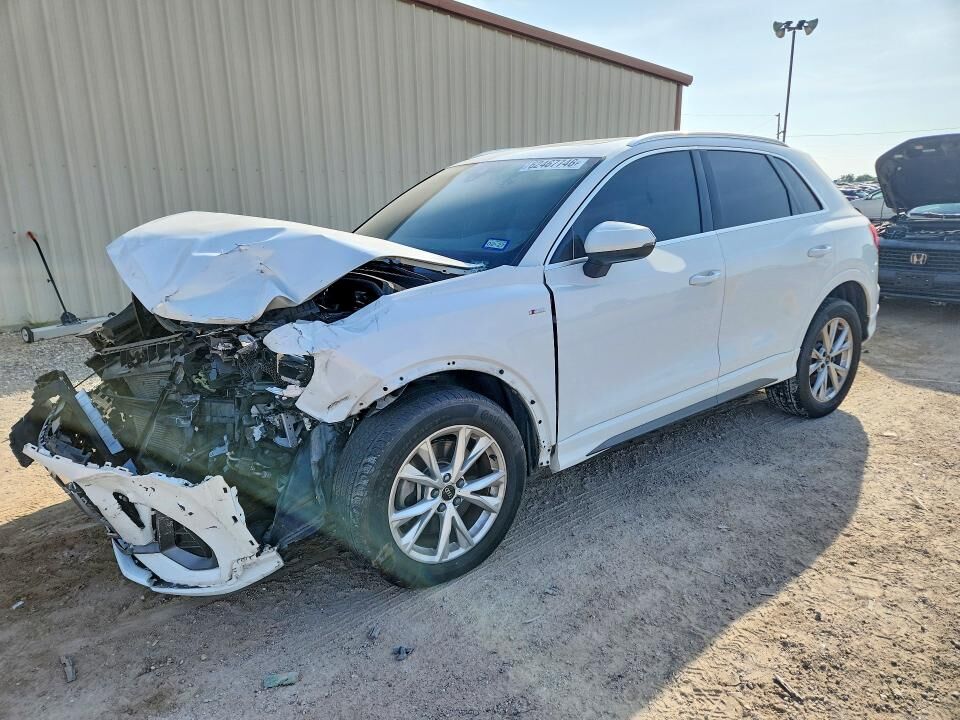 2024 AUDI Q3