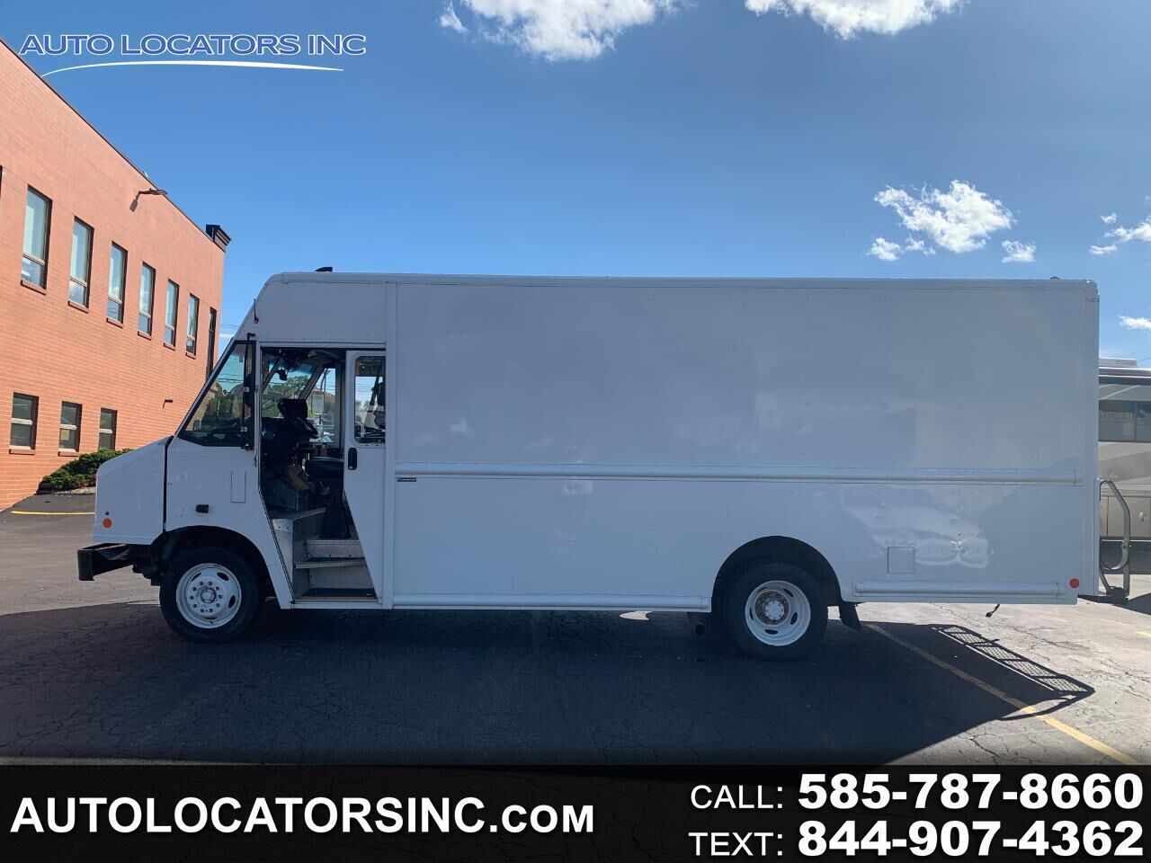 2021 FORD Commercial Chassis