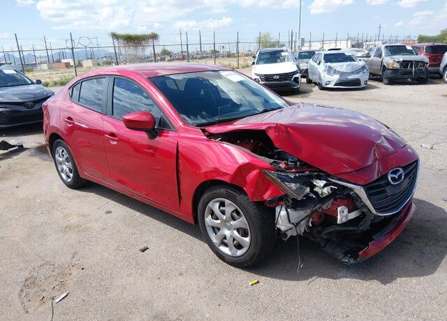2016 MAZDA Mazda3