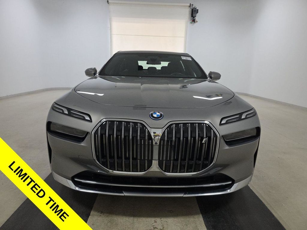 2024 BMW i7