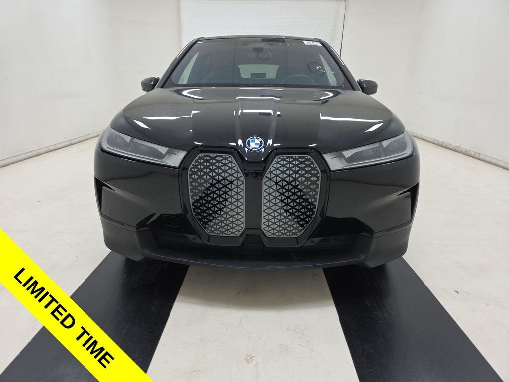 2024 BMW iX