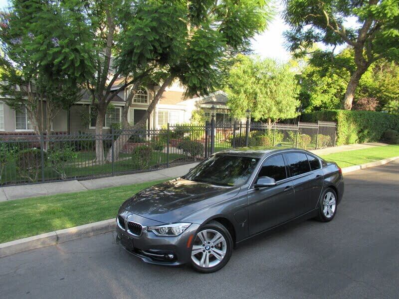 2018 BMW 330e