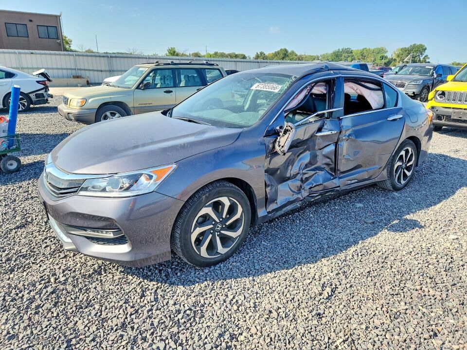 2017 HONDA Accord